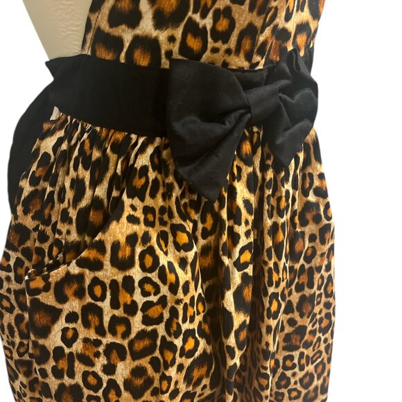 SUGAR BABY APRONS Leopard Print O/S 2 Pockets 100% Cotton Black Bow and Ties - Picture 4 of 8
